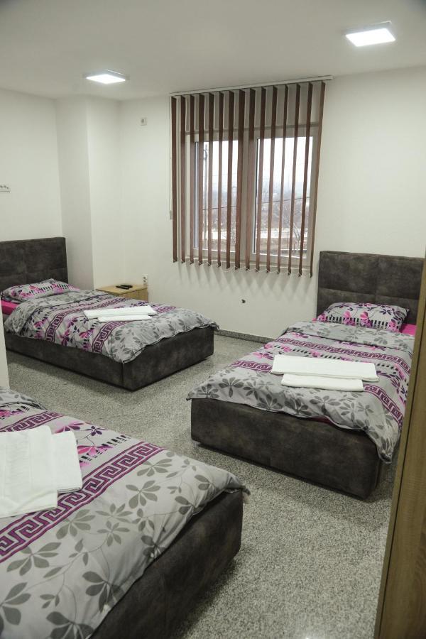 Binta Hostel Вране Экстерьер фото
