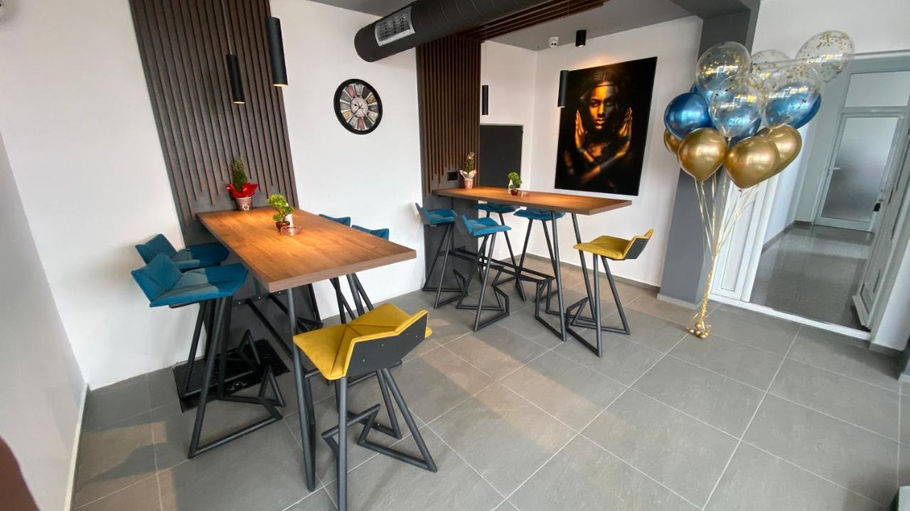 Binta Hostel Вране Экстерьер фото