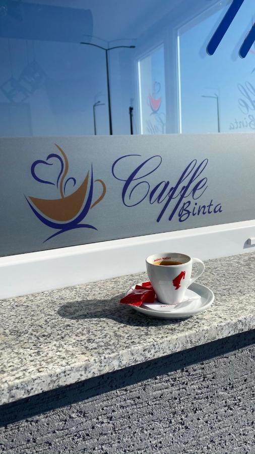 Binta Hostel Вране Экстерьер фото