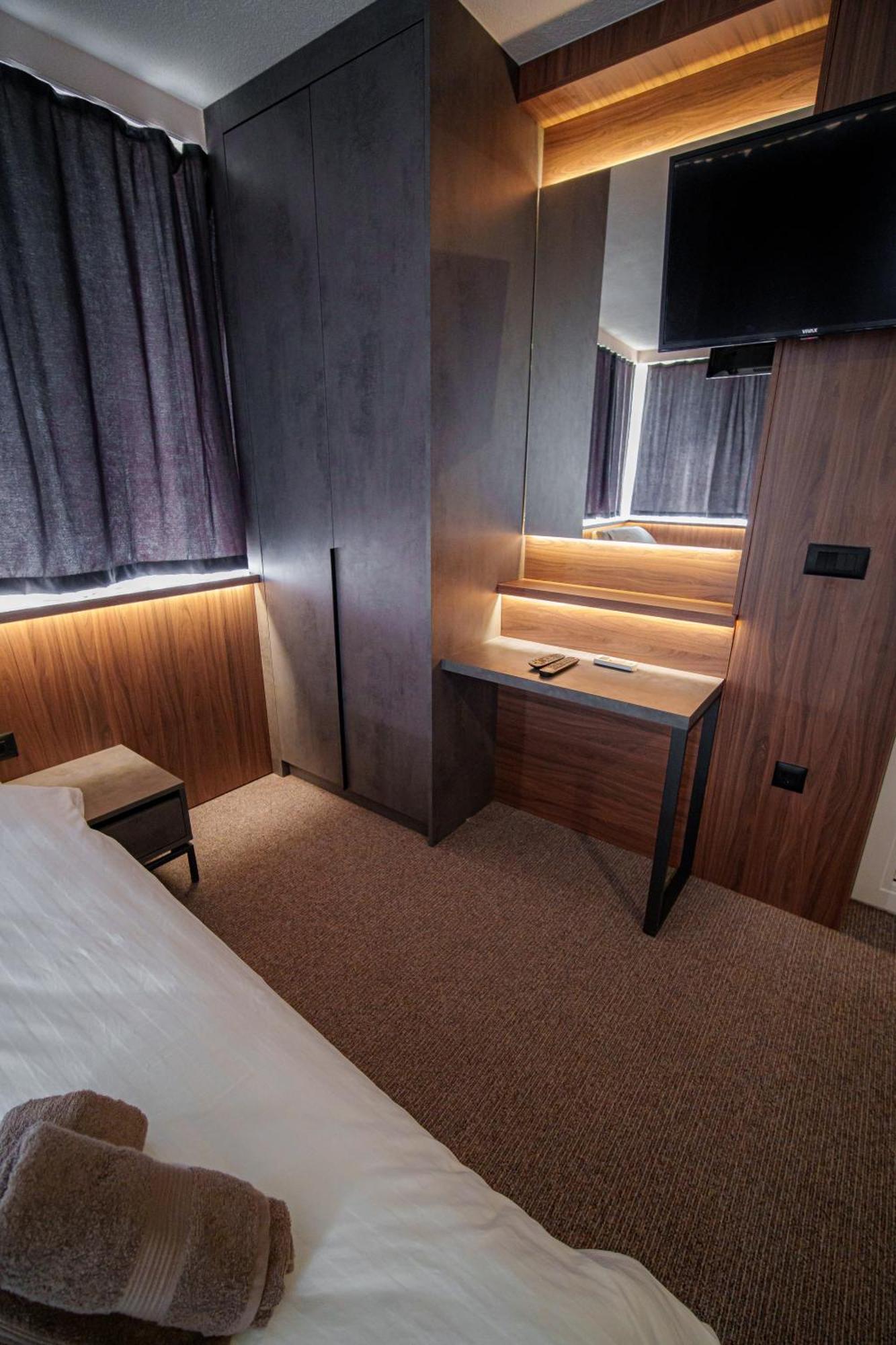 Binta Hostel Вране Экстерьер фото