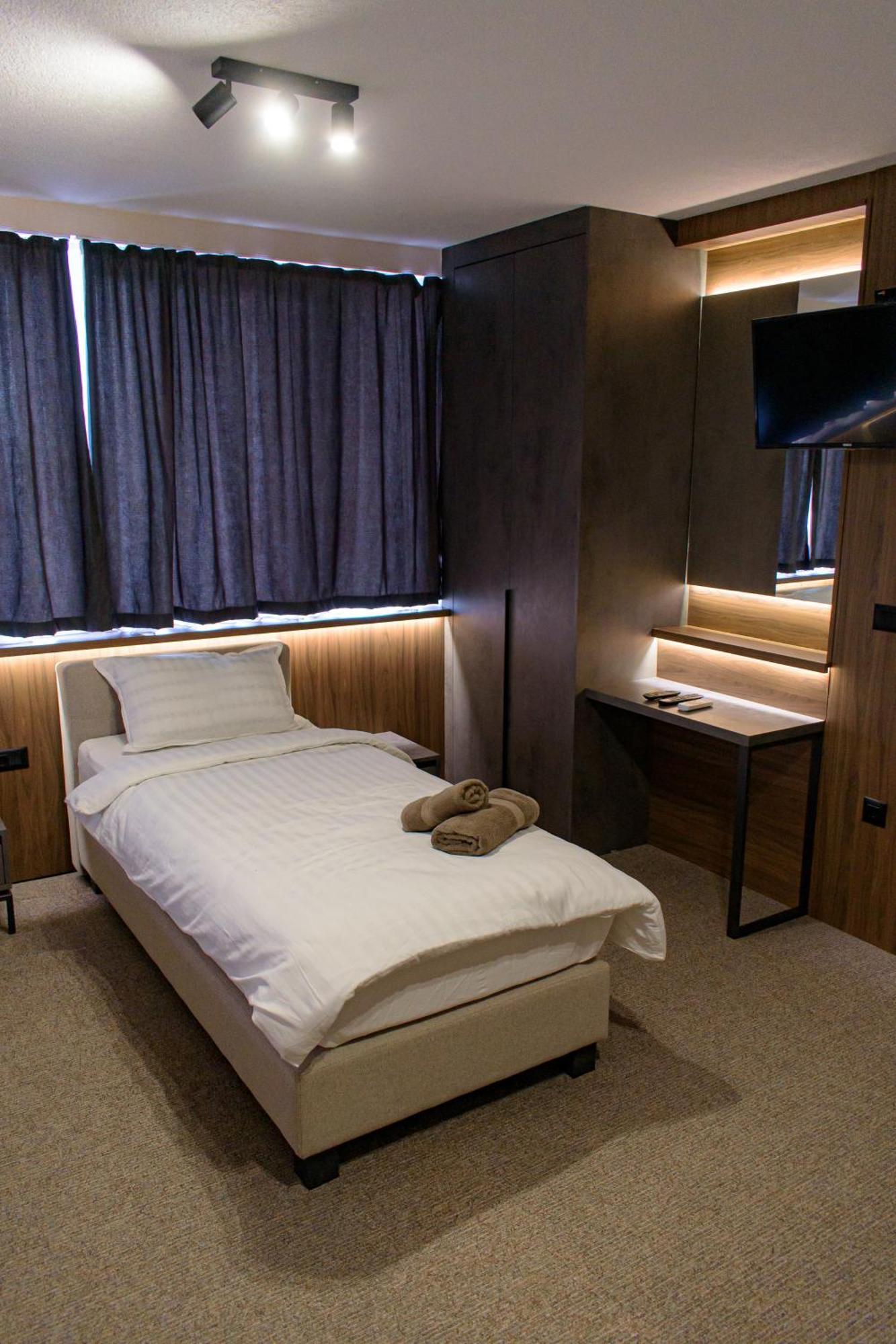 Binta Hostel Вране Экстерьер фото